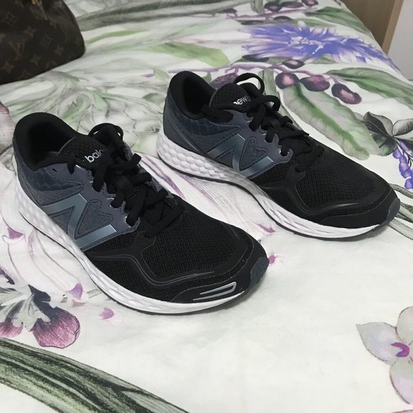 New Balance Sneakers - Picture 3 of 5